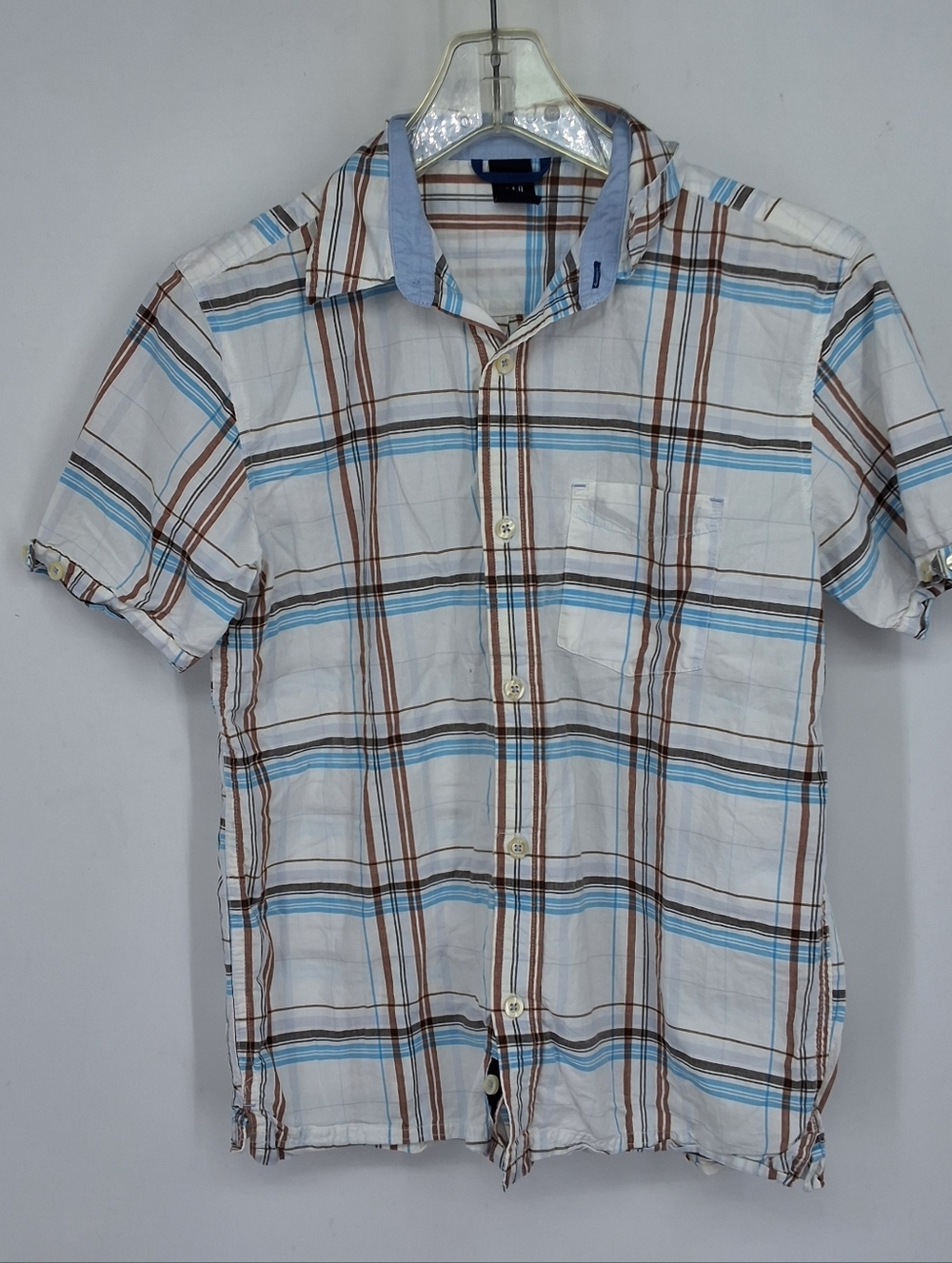 GAP Light Plaid Short Sleeve Button-Down Shirt